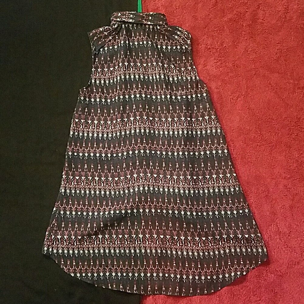Top - Picture 2 of 4